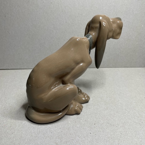 Llardo Timid Dog 5111 Salvador Devon  1986  Spain Porcelain Statue - Picture 5 of 10